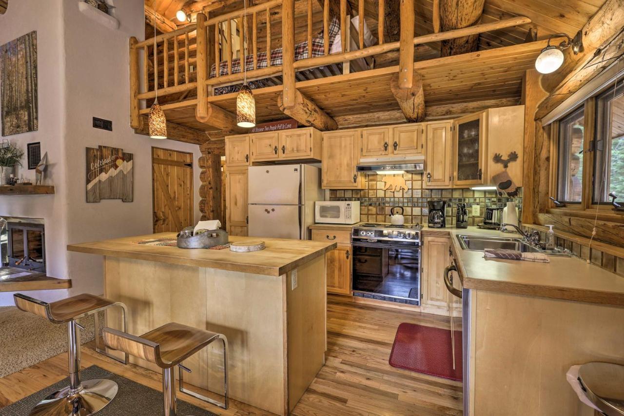 Cozy Breckenridge Cabin With Deck, 8 Mi To Gondola Eksteriør billede