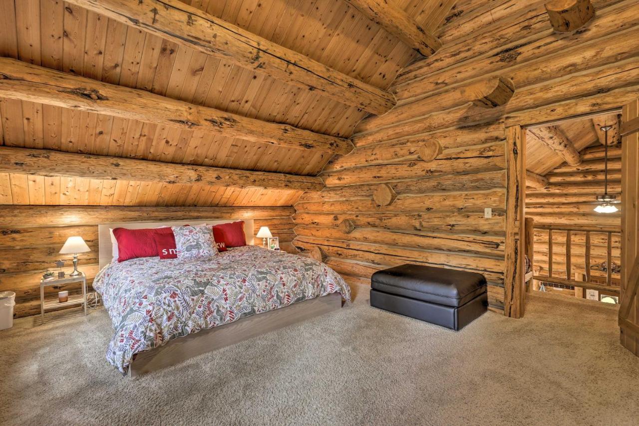 Cozy Breckenridge Cabin With Deck, 8 Mi To Gondola Eksteriør billede