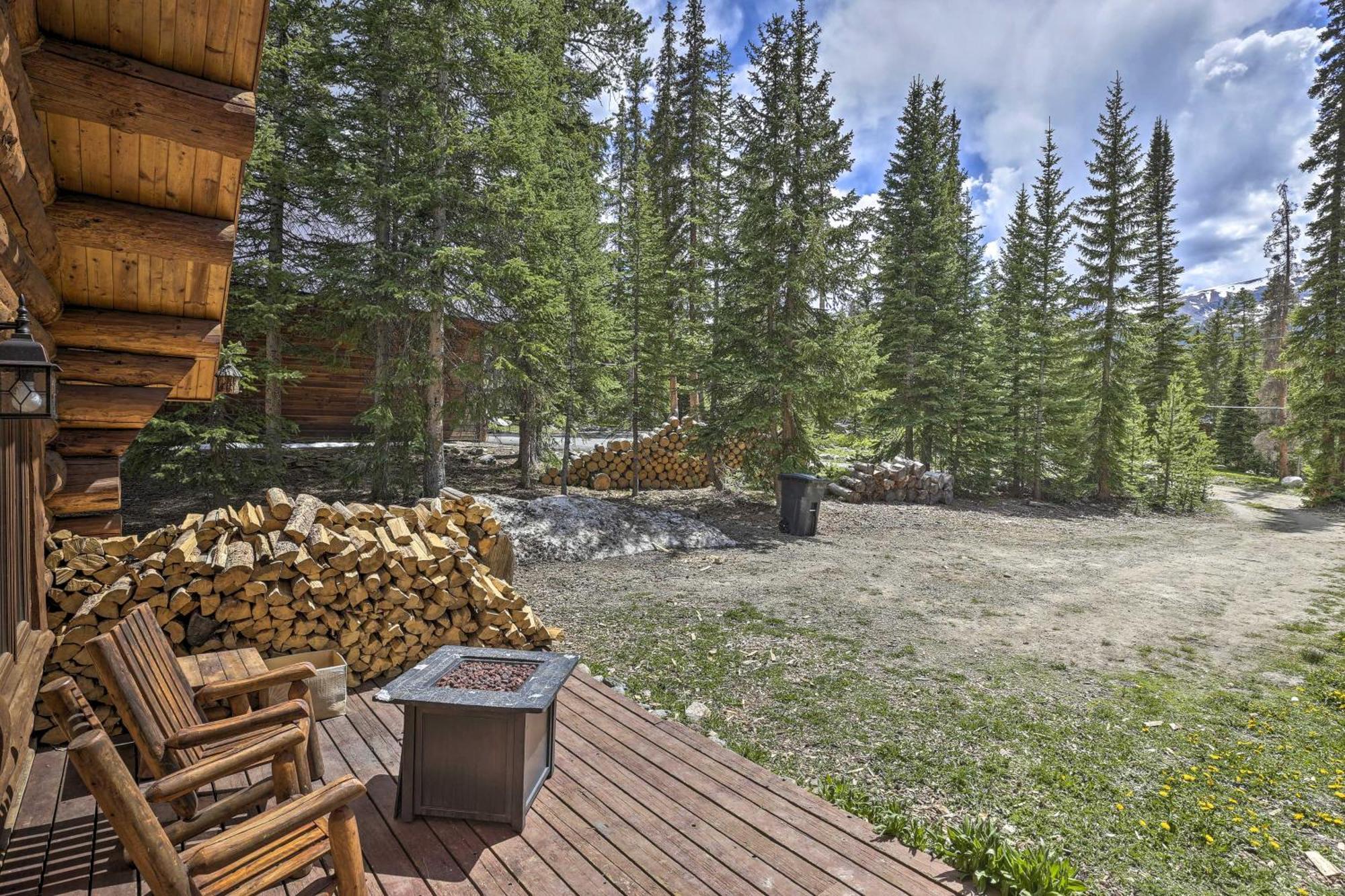 Cozy Breckenridge Cabin With Deck, 8 Mi To Gondola Eksteriør billede